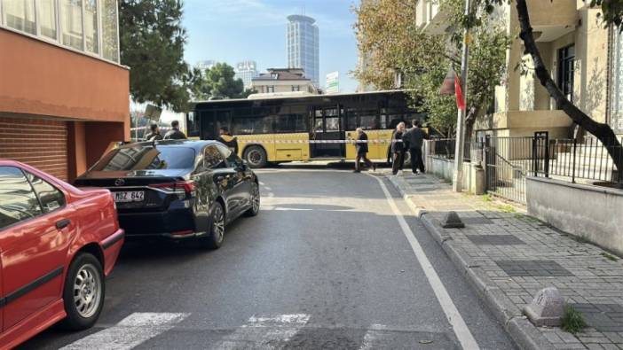 Kontrolden çıkan İETT otobüsü, Üsküdar'da börekçiye dalmıştı! O anların görüntüsü ortaya çıktı