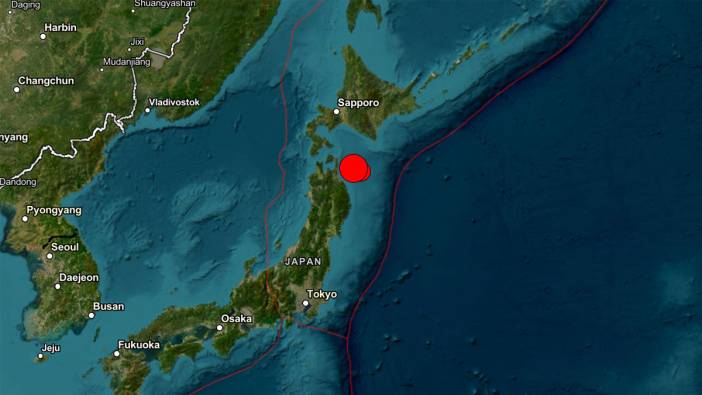 Japonya açıklarında 7,6 büyüklüğünde deprem