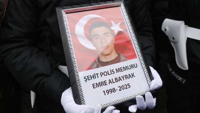 Şehit polis memuru Emre Albayrak memleketi Samsun'da defnedildi