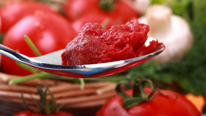 Salçaların küflenmesini önlemek çok basitmiş! Kapağını kapatmadan önce kapağa biraz sürün: Küf tarihe gömülecek