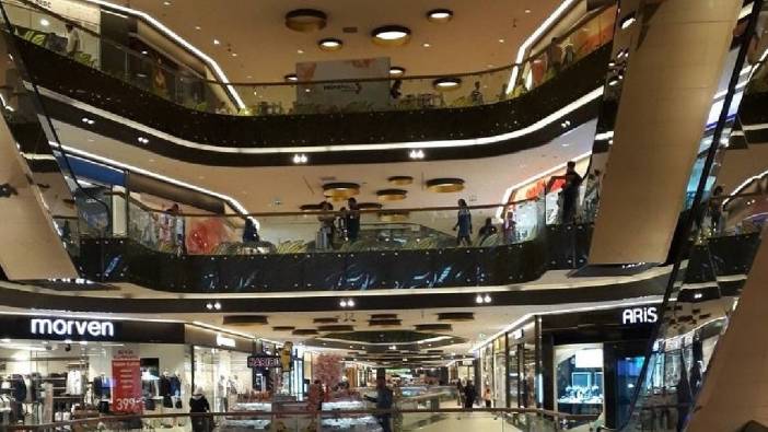 15 yıllık faaliyetleri boşa gitti! Giyim devinden radikal karar: 23 Aralık’ta tüm mağazaları kapatıyor!