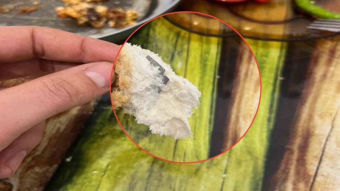 Ekmeği bölünce hayatının şokunu yaşadı! Kahvaltıda ekmeğin içinden jilet çıktı: Aile faciadan döndü