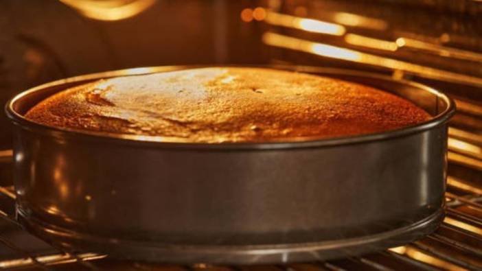 Şaşırtan pişirme sırrı! Kekin sönmesi yanlış bilgi çıktı: Fırın kapağını açıp bu dokunuşu yapın