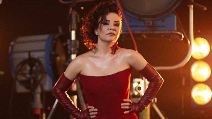 Fatma Turgut’un sahnedeki KYK izni girişimi sosyal medyada gündem oldu! Konserinde 2 öğrenci için yurdu arayıp izin istedi