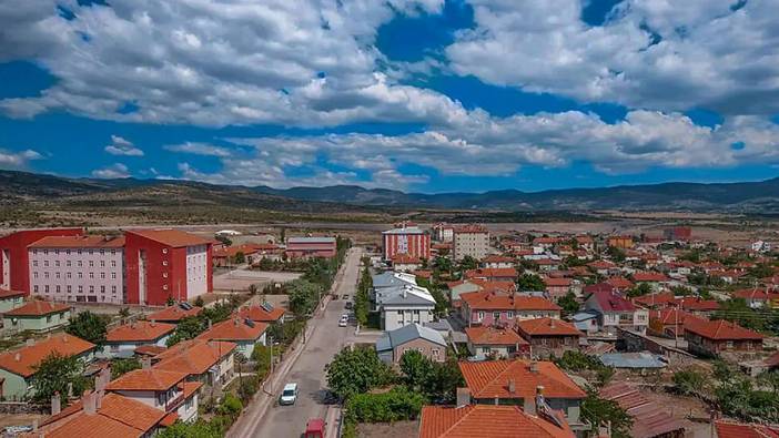 Tarihi ilçe, yılbaşına kadar 350 kişi bulamazsa köye dönüşecek!