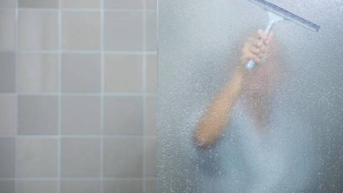 Banyolardaki nem ve koku sorununa doğal çözüm! Bir kaşık himalaya tuzu yeterli oluyor