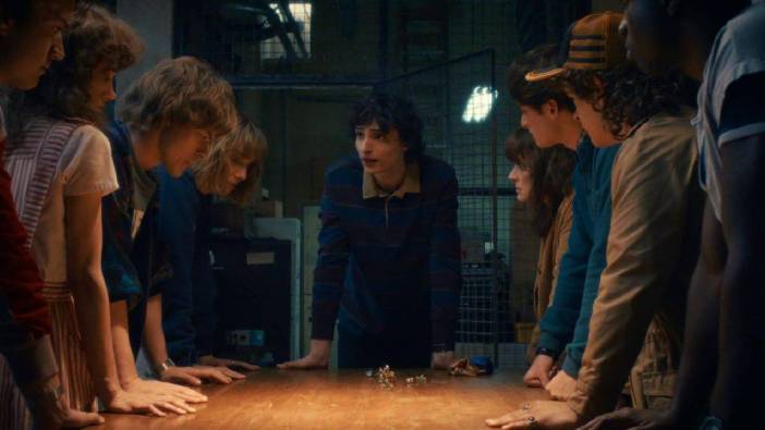 Stranger Things’e veda: Final bölümü izleyicileri ikiye böldü