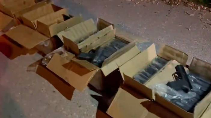 Antalya’da dev silah kaçakçılığı operasyonu: 6 aylık takibin ardından 393 ruhsatsız tabanca ele geçirildi