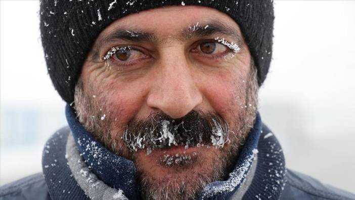Dışarı çıkanın kirpikleri kırağı tutar! Dondurucu soğuklar esir aldı: O ilimiz -27,5 derece ile Türkiye’nin en soğuk yeri oldu