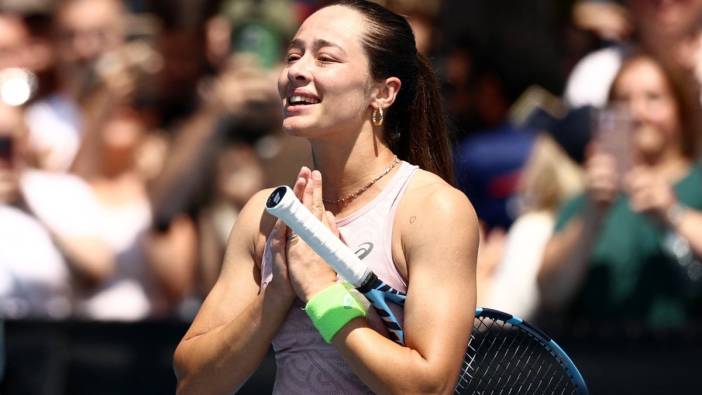 Milli tenisçi Zeynep Sönmez tarih yazmaya devam ediyor: Avustralya Açık'ta üçüncü tura yüksedi