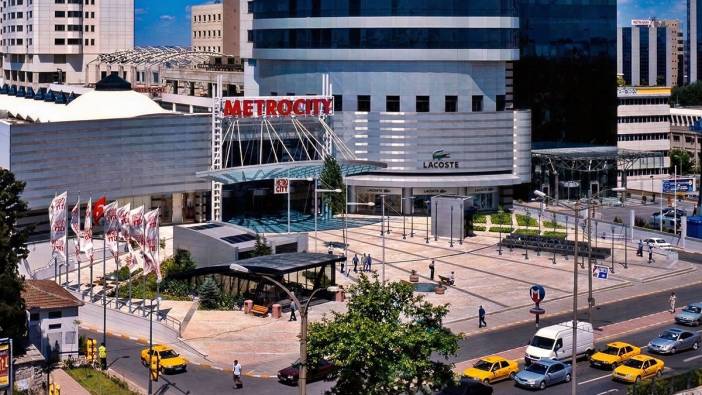 İstanbul'un göbeğindeki dev AVM, mobilya çarşısı oldu!