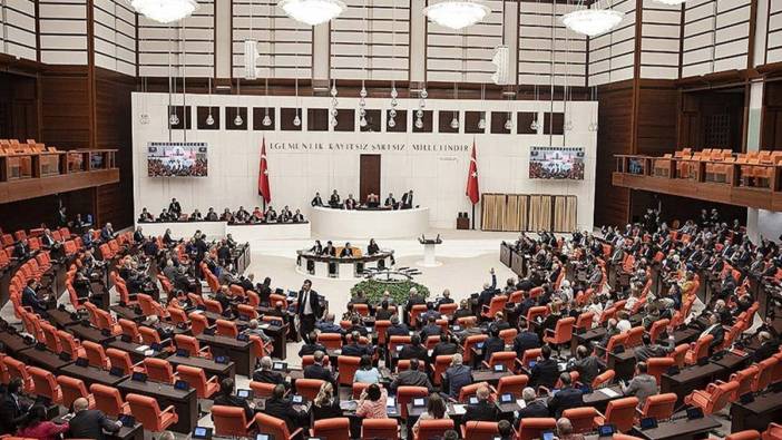 En düşük emekli aylığı düzenlemesi Meclis'ten geçti