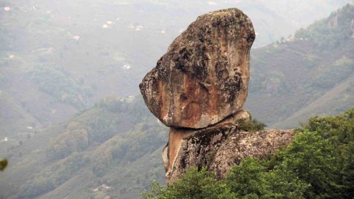 Fizik kurallarına aykırı! Giresun’un "Gelin Kayası" efsanesiyle turizm rotasına giriyor