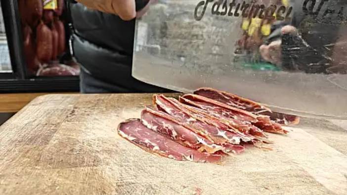 Kışın gözdesi tescilli lezzetin fiyatı dudak uçuklatıyor! Kiloyla almak hayal oldu: Kilosu 3 bin lirayı aşıyor