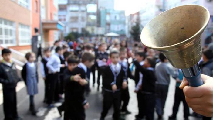 MEB ikinci dönem takvimini açıkladı: Ara tatil bayramla birleşiyor