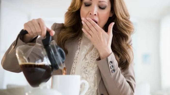 Güne kahveyle başlayanlar dikkat! Aç karnına içilen kafein vücutta neleri tetikliyor?