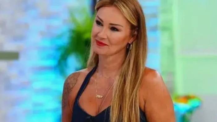 Pınar Altuğ’dan telefonla çekim yapan muhabirlere sitem: "Telefonlar çıktı, mertlik bozuldu!"