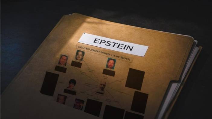 ABD’de Kongre üyesi, Epstein belgelerinde sansürlenen 6 ismi açıkladı
