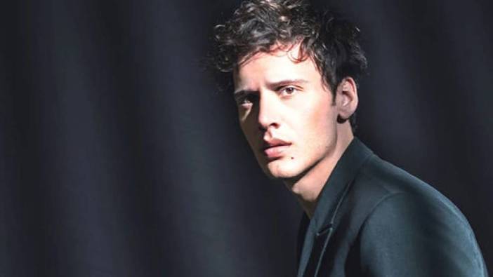 Şarkıcı Edis hakkında karar