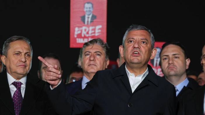 Özel'den Tanju Özcan'a ziyaret: Eğer bu icbar yoluyla irtikapsa, patenti Tayyip Bey’dedir