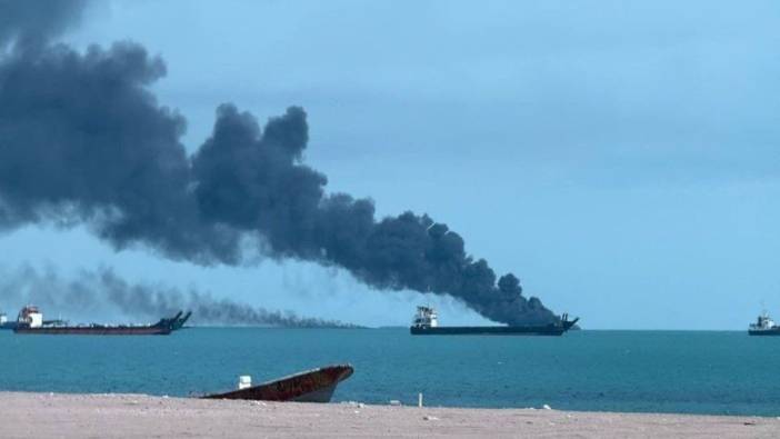 Basra Körfezi'nde dehşet anları: ABD İran gemilerini vurdu, tankerler alev topuna döndü