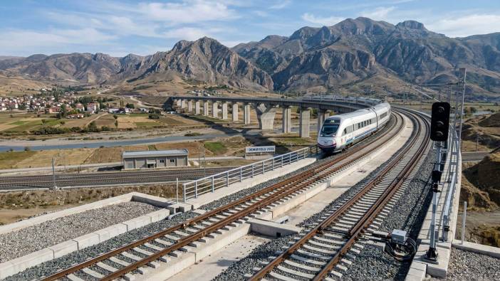 Demiryolu ağında dev hamle: 2026 yılı ulaşımın altın yılı olacak