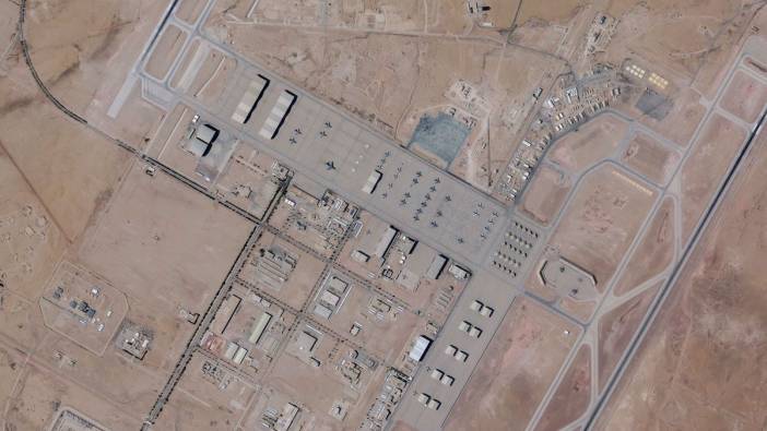 İran'dan ABD'nin sımsıkı korunan üssüne tam isabet: Çok sayıda asker yaralı, Uçaklar devre dışı kaldı