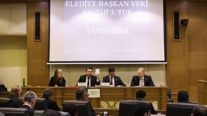 Bursa Büyükşehir’de Başkanvekilliğine Şahin Biba seçildi