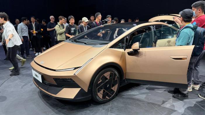 Hyundai'den ezber bozan tasarım: Yeni elektrikli Ioniq V görücüye çıktı