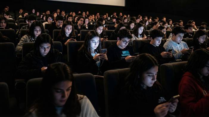 Sinemanın tutkulu izleyicileri yerini sabırsız sosyal medya kitlesine bıraktı