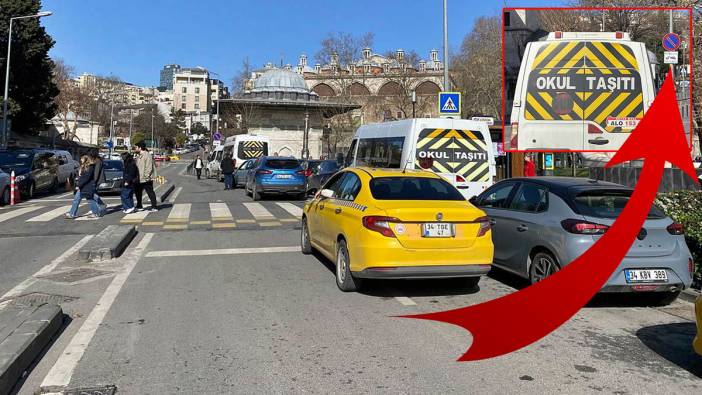 Park yasağı tabelasının önüne çift sıra park eden araçlar 'Pes!' dedirtti