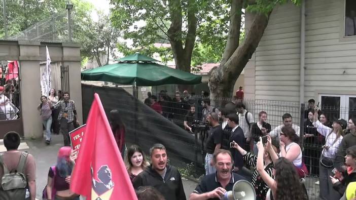Bilgi Üniversitesi’nin kapatılması protesto edildi