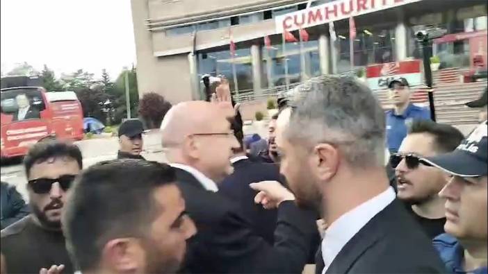 Kılıçdaroğlu'nun avukatı CHP Genel Merkezi'ne giriş yaptı
