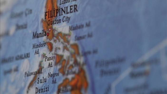 Filipinler’de 7,8 büyüklüğünde deprem: 1 metrelik dalgalar oluştu
