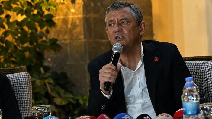 Özel'den Diyarbakır'da 'yeni parti' sinyali: Kayyumla güreşmem, yeni bir yol açarım