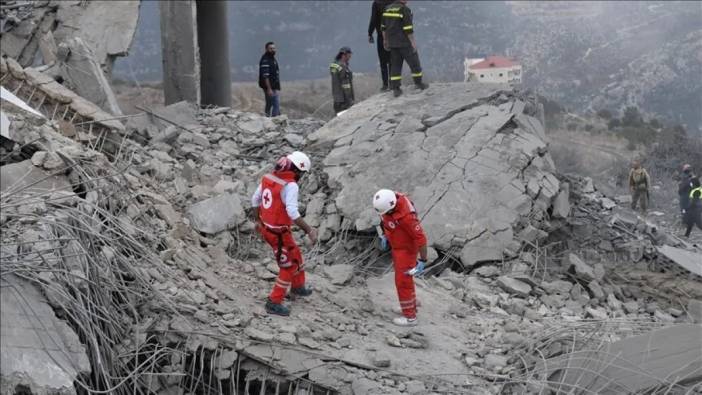 Lübnan'da can kaybı 4 bin 319'a yükseldi