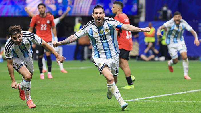 Mısır'ın cesur direnişi yetmedi: Messi, Arjantin'i çeyrek finale taşıdı