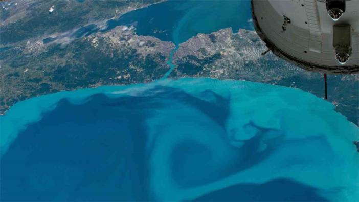 NASA renk değişimini uzaydan görüntüledi: Karadeniz ve Marmara turkuaza büründü