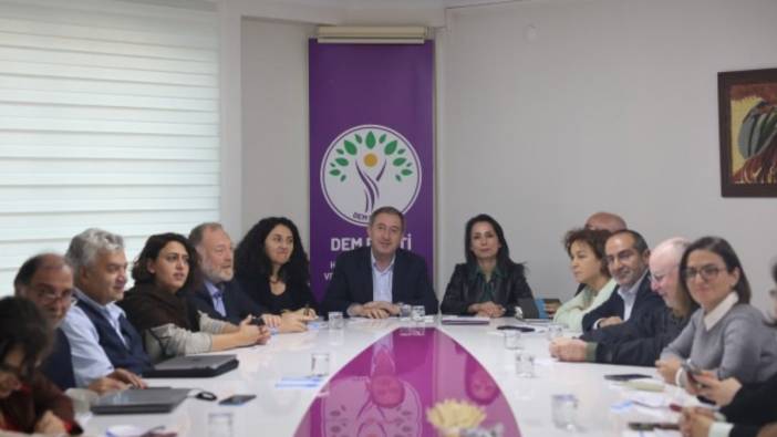 DEM Parti MYK, çerçeve yasa gündemi için toplanıyor