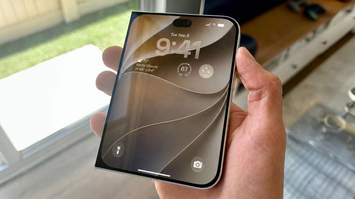 Parası olan bile sıraya girecek: Apple'dan katlanabilir iPhone için şaşırtan karar