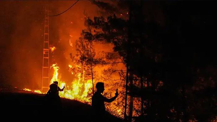 Antalya'da 3 günde 34 yangın: Yerleşim yerleri de etkilendi