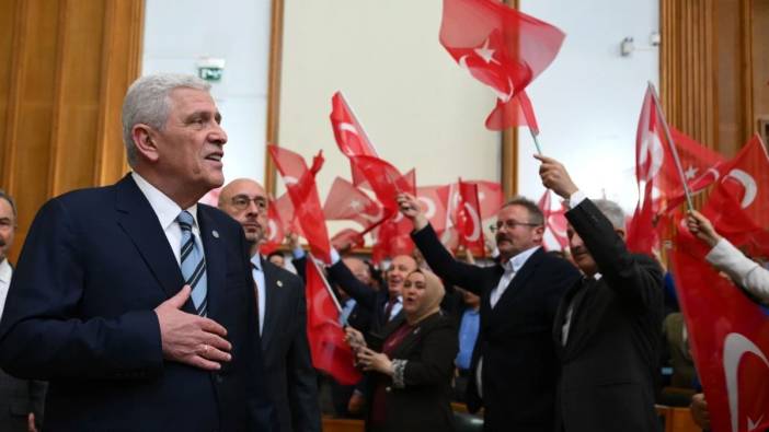 İYİ Parti'nin olağanüstü toplantısından 'kararlılık' mesajı
