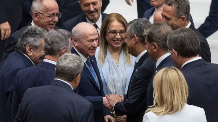 Bahçeli’den Özel’e dikkat çeken 'YENİ Parti' sorusu: "Bir gecede 91 milletvekiline nasıl ulaştınız"