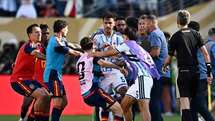 FIFA, Dünya Kupası finalinde yaşanan olayların cezasını açıkladı