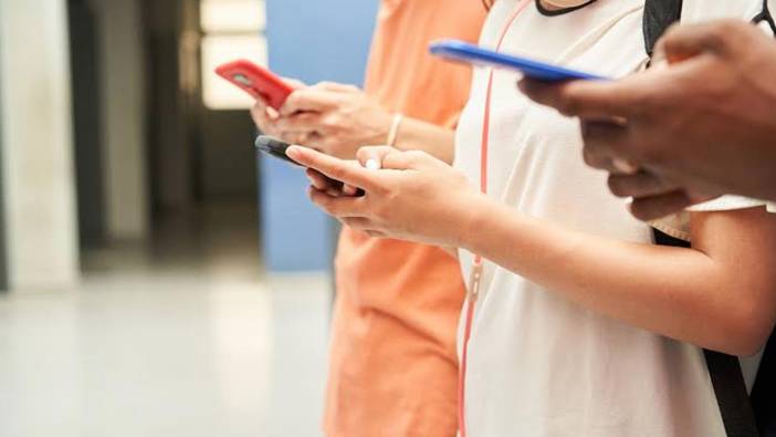 Polonya’da ilkokullarda cep telefonu kullanımı yasaklandı