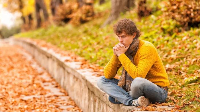 Sonbaharda gelen isteksizlik hastalık mı? Uzmanından çok konuşulacak depresyon uyarısı!