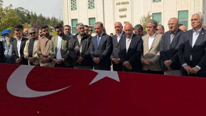 AYM önündeki eylemde yaşamına son vermişti: Emekli polis Ali Şekeroğlu son yolculuğuna uğurlandı