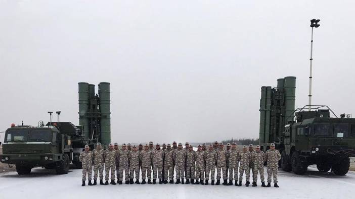 Kremlin’den S-400 açıklaması: Türkiye’deki sistemlerin başka yere taşınması gündemde