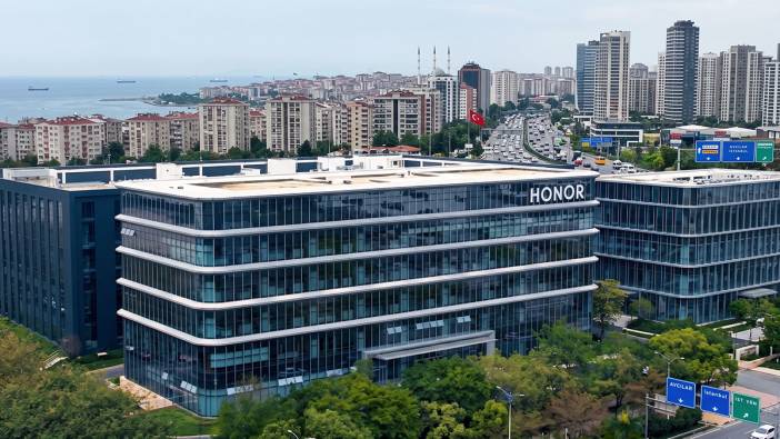 Honor, yerli üretim için düğmeye bastı: İstanbul'a dev fabrika kuruluyor