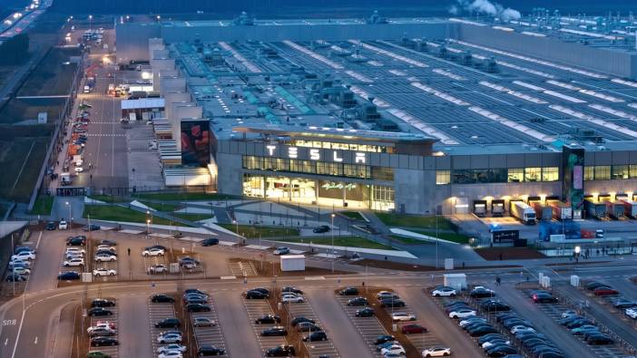 Tesla beklentileri ters köşe yaptı: Stoklardaki araçlar kapış kapış satıldı